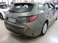 käytetty Toyota Corolla 1,4 VVT-i Linea Terra 5ov / KOUKKU / LOHKOLÄM. / VÄHÄN AJETTU