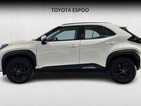 Käytetty Toyota Yaris Cross Active 116 HP (85 kW) 2025 Valkoinen Katumaasturi