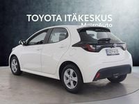 Käytetty Toyota Yaris Active 114 HP (83 kW) 2023 Valkoinen Viistoperä