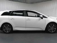 käytetty Toyota Avensis 1,8 Valvematic Sol Edition Wagon Multidrive S ** Lohkolämmitin / Ilmastointi / Tutkat / Vakkari / Rattivaihteet **