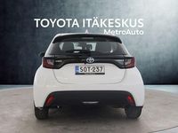 Käytetty Toyota Yaris Active 114 HP (83 kW) 2022 Valkoinen Viistoperä