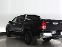 käytetty Toyota HiLux Double Cab 4WD 2,8D Active 2-paikkainen Automaatti