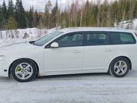 käytetty Volvo V70 D4 Classic Taksi aut ** Juuri tullut! / Webasto / Nahat / Navi / Muistipenkit **