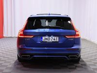 Käytetty Volvo V60 R-Design 317 HP (233 kW) 2019 Farmari