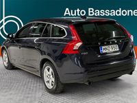 Käytetty Volvo V60 Momentum 152 HP (111 kW) 2016 Farmari