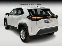 Käytetty Toyota Yaris Cross Active 116 HP (85 kW) 2024 Valkoinen Katumaasturi