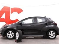 Käytetty Toyota Yaris Hybrid Active 116 HP (85 kW) 2022 Musta Viistoperä