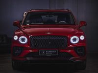 Käytetty Bentley Bentayga Mulliner 449 HP (330 kW) 2022 Katumaasturi