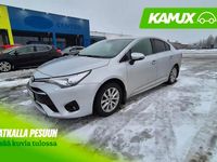 Käytetty Toyota Avensis Multidrive S 147 HP (108 kW) 2017 Hopea / harmaa Sedan