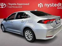 Käytetty Toyota Corolla Active 122 HP (89 kW) 2022 Hopea Sedan