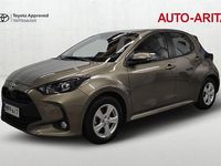 Käytetty Toyota Yaris Active 114 HP (83 kW) 2024 Ruskea (beige) Viistoperä