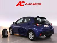 Käytetty Toyota Yaris Hybrid Active 116 HP (85 kW) 2020 Viistoperä