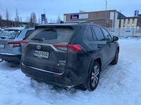 Käytetty Toyota RAV4 185 HP (136 kW) 2021 Katumaasturi