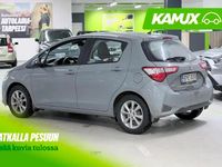 Käytetty Toyota Yaris Active 111 HP (81 kW) 2018 Hopea / harmaa Sedan