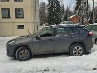 Käytetty Toyota RAV4 Hybrid Comfort 178 HP (130 kW) 2022 Hopea / harmaa Katumaasturi