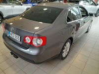 käytetty VW Jetta Comfortline 1,4 TSI 90 kW (122 hv)