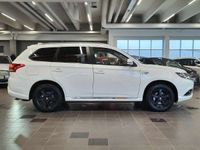 käytetty Mitsubishi Outlander P-HEV Instyle Navi Business 4WD 5P *360° Kamera* *Keyless* *Rockford audio*