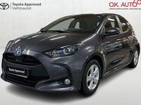 Käytetty Toyota Yaris Active 114 HP (83 kW) 2023 Harmaa Viistoperä