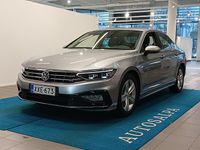 Käytetty VW Passat R-line 150 HP (110 kW) 2020 Sininen Sedan