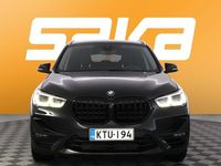 Käytetty BMW X1 Sport Line 220 HP (161 kW) 2021 Katumaasturi