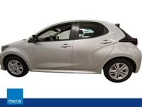 Käytetty Toyota Yaris Hybrid Active 116 HP (85 kW) 2021 Hopea Viistoperä