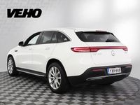 Käytetty Mercedes EQC400 300 kW (408 HP) 2020 Katumaasturi
