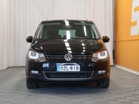 käytetty VW Sharan Highline 2,0 TDI 135 kW (184 hv) 4MOTION DSG 7-ist ** Huippuvarusteet / Webasto / ACC / P-Kamera / Vetokoukku **
