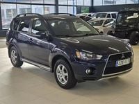 Käytetty Mitsubishi Outlander Intense 170 HP (125 kW) 2011 Sininen Katumaasturi