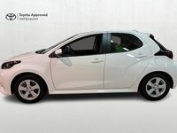 Käytetty Toyota Yaris Hybrid Active 116 HP (85 kW) 2022 Valkoinen Viistoperä