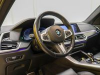 käytetty BMW X5 G05 xDrive45e A M-Sport / Adapt.Vakkari / Vetokoukku / Ilma-alusta / 360° kamera / HUD / Panorama / HiFi / Adapt. LED