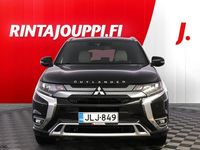 Käytetty Mitsubishi Outlander P-HEV Instyle 135 HP (99 kW) 2019 Musta Katumaasturi
