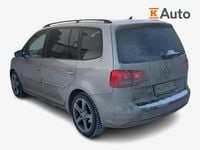 Käytetty VW Touran Edition 140 HP (102 kW) 2015 Ruskea (beige) Tila-auto