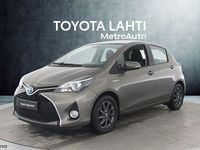 Käytetty Toyota Yaris Active 72 HP (52 kW) 2016 Harmaa Viistoperä