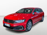 Käytetty VW Passat GTE 218 HP (160 kW) 2020 Punainen Farmari