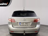 käytetty Toyota Avensis 1,8 Valvematic Sol Edition Wagon / Aut.ilmastointi / Vetokoukku / Vakionopeudensäädin