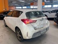 Käytetty Toyota Auris Hybrid Active 99 HP (72 kW) 2015 Viistoperä