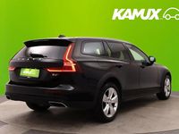 Käytetty Volvo V60 CC Business Edition 197 HP (144 kW) 2021 Musta Farmari