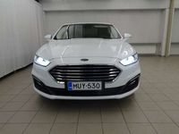 käytetty Ford Mondeo 2,0 187hv Hybrid eCVT Titanium HEV 4-ovinen