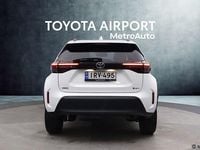 Käytetty Toyota Yaris Cross Edition 116 HP (85 kW) 2024 Valkoinen Katumaasturi