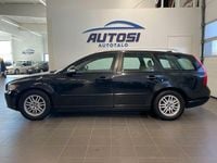 Käytetty Volvo V50 Summum 114 HP (83 kW) 2011 Musta Farmari