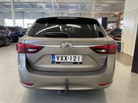 käytetty Toyota Avensis 1,8 Valvematic Active Touring Sports ** Vetokoukku ** Lämpöpaketti ** 1 -omistaja **