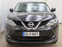 Käytetty Nissan Qashqai Acenta 116 HP (85 kW) 2016 Musta Katumaasturi