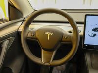 käytetty Tesla Model Y Long Range Dual Motor AWD / AMD Ryzen / 20' Induction / Autopilot / Lämpöpumppu / Musta sisusta / Premium Audio