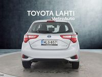 Käytetty Toyota Yaris Active 72 HP (52 kW) 2018 Hopea Viistoperä