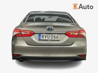 Käytetty Toyota Camry Active 218 HP (160 kW) 2024 Harmaa Sedan