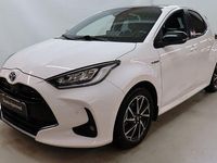 Käytetty Toyota Yaris Premium 114 HP (83 kW) 2021 Valkoinen Viistoperä