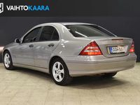 Käytetty Mercedes C200 Classic 122 HP (89 kW) 2004 Sedan