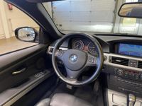 käytetty BMW 330 Cabriolet E93 LCI 245hv M-Sport Aut. + Xenon + Tutkat + Navi + Nahat + HiFi + BT-audio/puhelin Seuraava kats. 20.5.2024