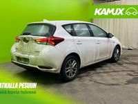 Käytetty Toyota Auris Hybrid Edition 99 HP (72 kW) 2017 Valkoinen Sedan