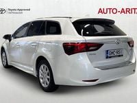 Käytetty Toyota Avensis Multidrive S 147 HP (108 kW) 2016 Valkoinen Farmari